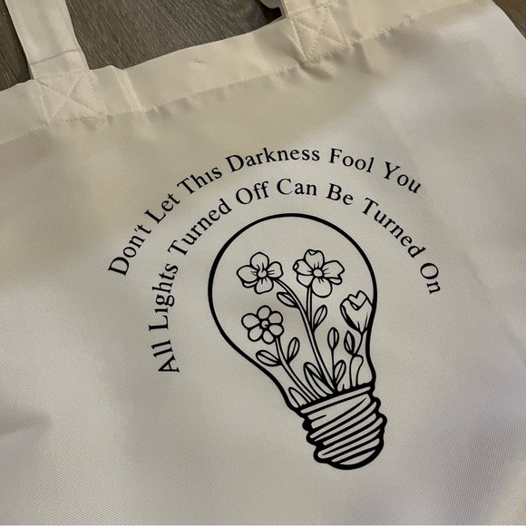 Noah Kahan Tote - Picture 4 of 4